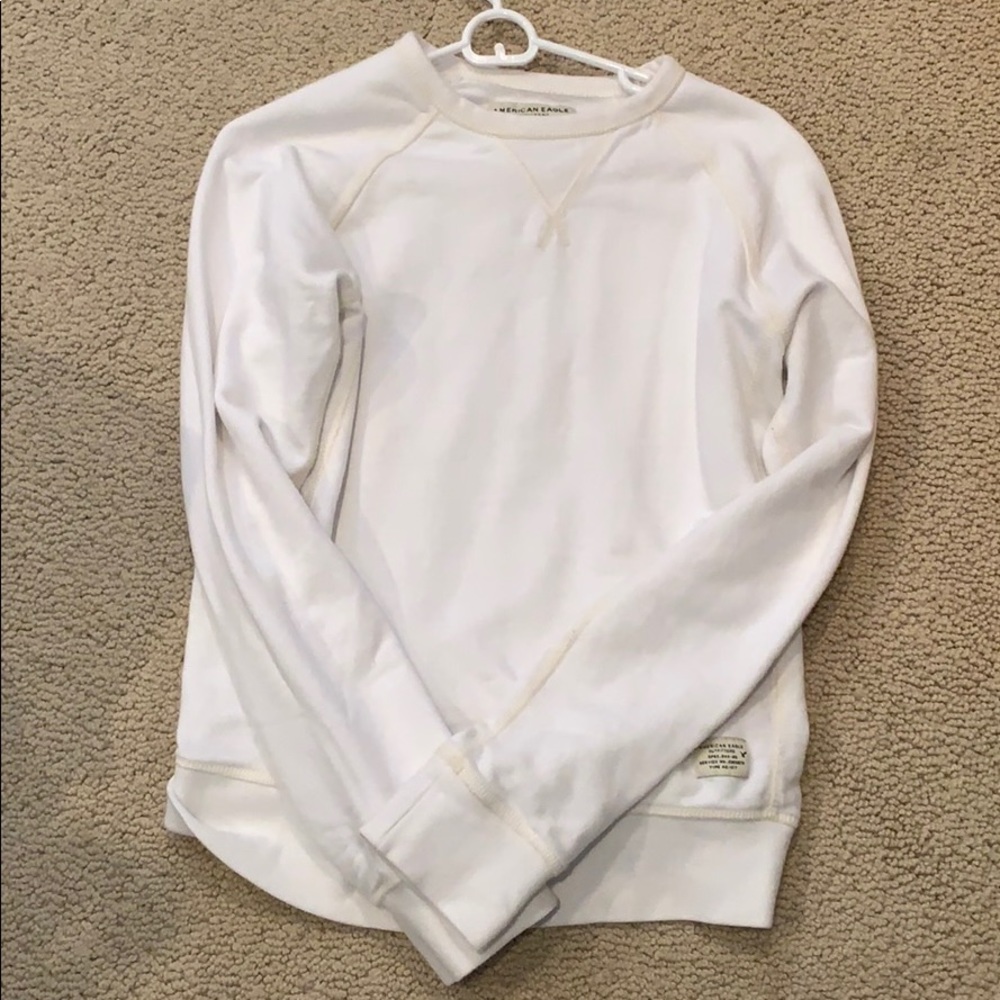 american eagle cream white crewneck pullover